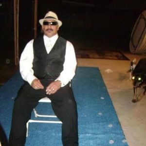 Meet your Posher, Ray